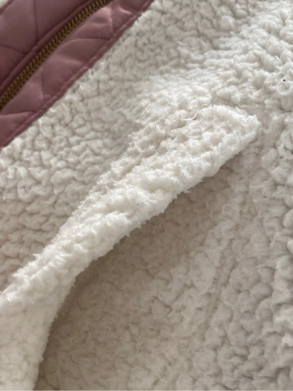 Abercrombie & Fitch quilted lined fleece (cream/rose) XS - Picture 9 of 14